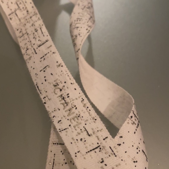 CHANEL 💯%auth- 6ft of logo ribbon in tweet print - Picture 8 of 8